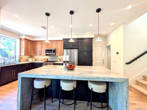 Photo of 7049 Surfbird Curcle CIR, Carlsbad, CA 92011 (MLS # 260021858SD)