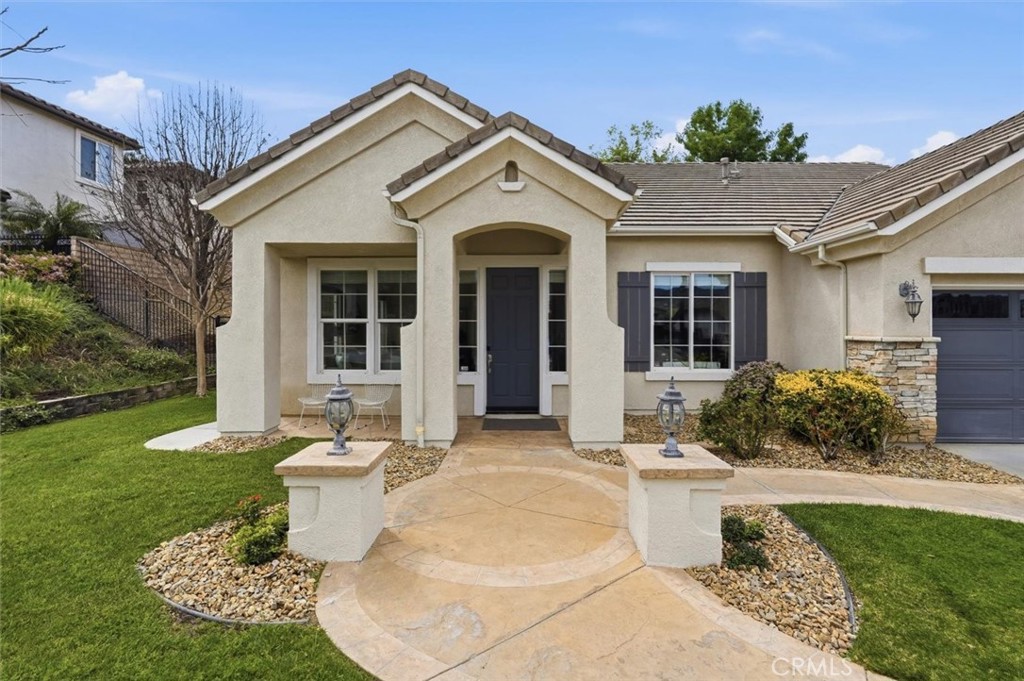 5244 Huckleberry Oak