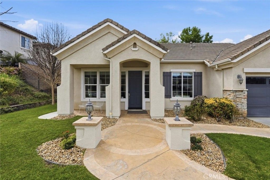 Photo of 5244 Huckleberry Oak St, Simi Valley, CA 93063 (MLS # SB26056303)