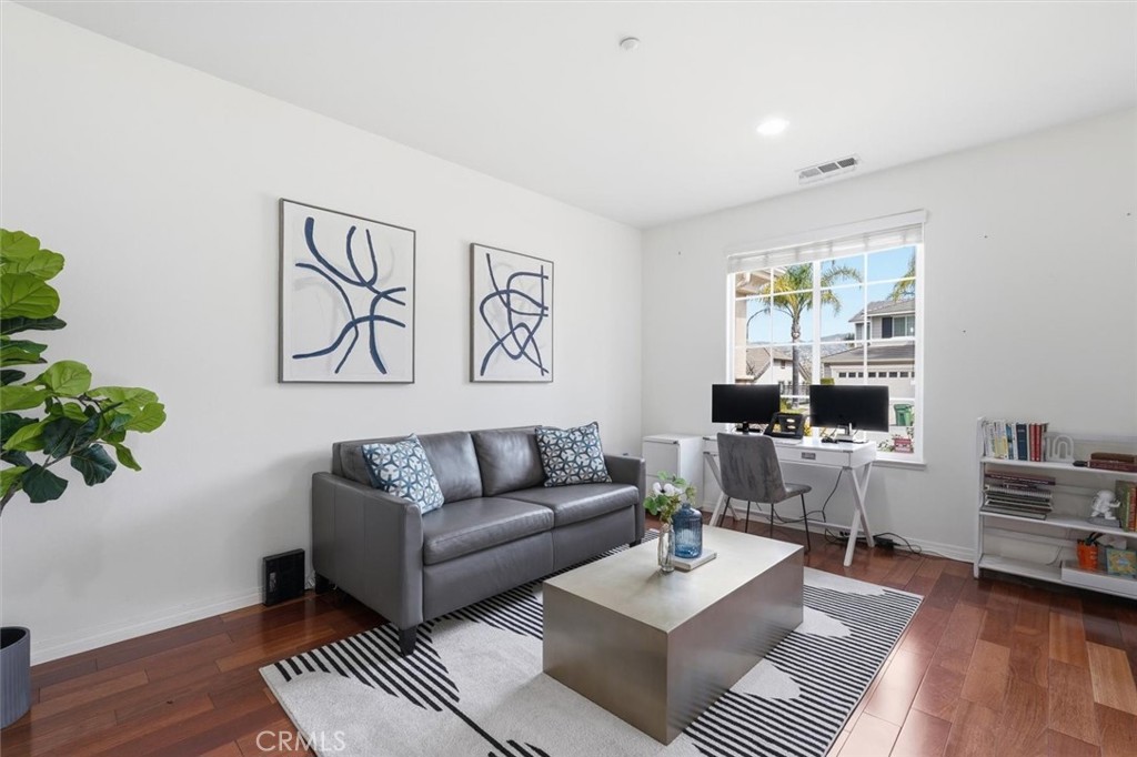 5244 Huckleberry Oak