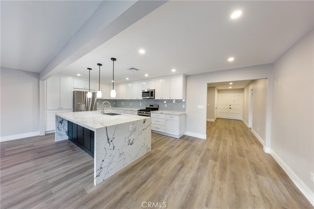 Search Homes 28108 Oaklar Drive