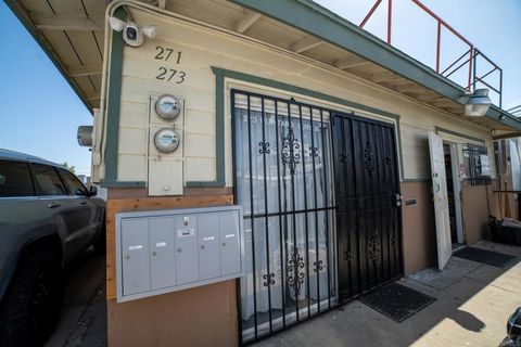 Photo of 271 73 Quintard Street, Chula Vista, CA 91911 (MLS # PTP2506855)