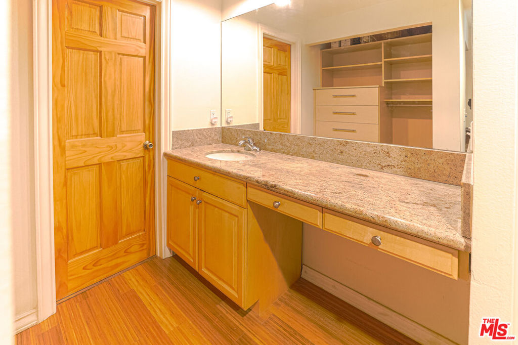 8105 Raintree Circle