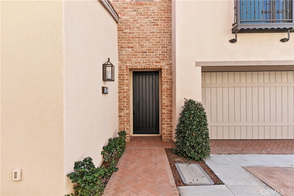 Photo of 112 Vigna, Irvine, CA 92602 (MLS # PW26050986)