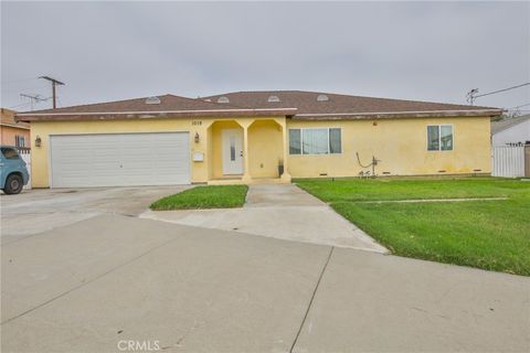 Photo of 1019 W Arbutus, Compton, CA 90220 (MLS # PW25242775)