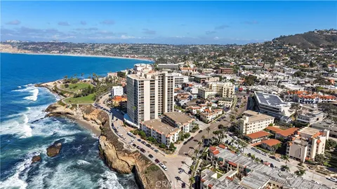 909 Coast Boulevard Unit 8, La Jolla, CA 92037 - MLS#: LG25227162