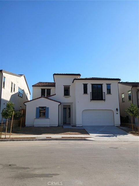 Photo of 752 Via Arezzo Place Pl, Altadena, CA 91001 (MLS # OC25185997) Photo of 752 Via Arezzo Place Pl, Altadena, CA 91001 (MLS # OC25185997)