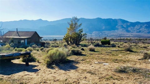 Photo of 39602 Kelso Valley Rd, Weldon, CA 93283 (MLS # OC26129187)