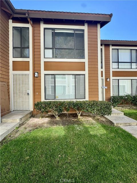 25885 Trabuco 113 Lake Forest CA 92630