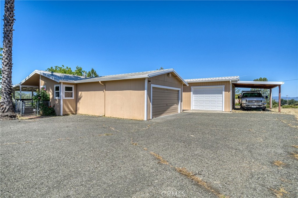 7435 Live Oak Drive