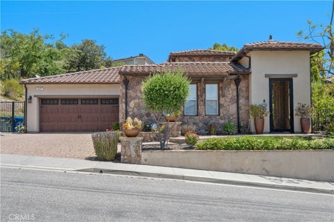 Tiny photo for 2427 Springbrook ST, Thousand Oaks, CA 91362 (MLS # SR26120009)