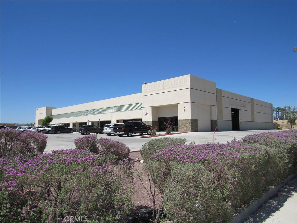 Available Sq. Ft. ±12,548
Year Built: 2007
Zoning: M2
Power: 120/208V 3 PH 4 Wire
Open warehouse space with no posts
Four built out offices with a reception area
Two ADA compliant restrooms
One break room
Two 14 x 14 roll up doors
Fenced storage yard at rear of building
Located near Goodyear Tire & Rubber,& Church & Dwight distribution centers
Easy access to Interstate 15 via Nisqualli Road