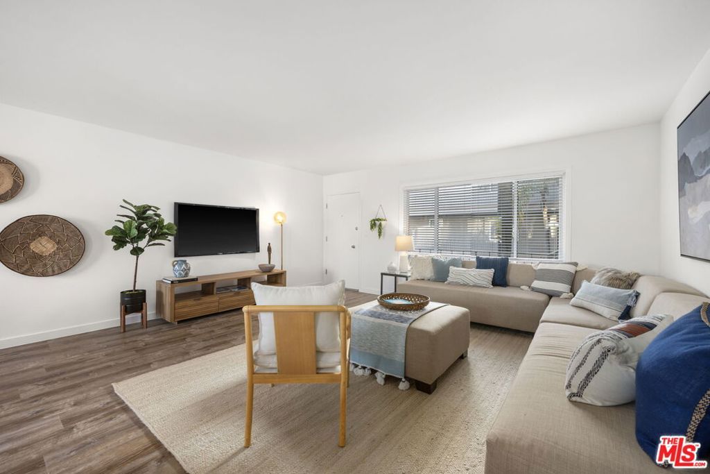 Photo of 2002 4th Street #211, Santa Monica, CA 90405 (MLS # 26633181)