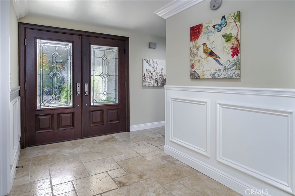 6587 E VIA ARBOLES