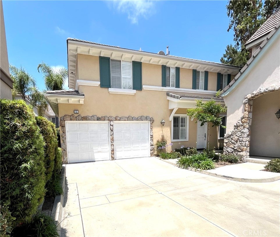 52 Danbury Lane