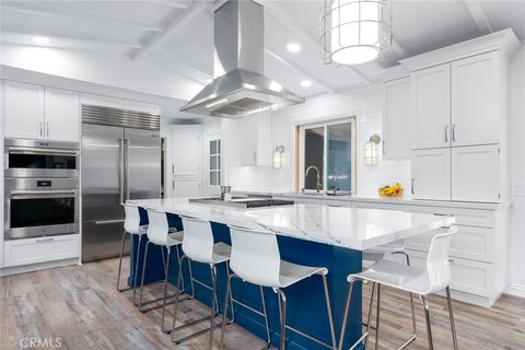 Photo of 129 Via Nice, Newport Beach, CA 92663 (MLS # NP26105164)