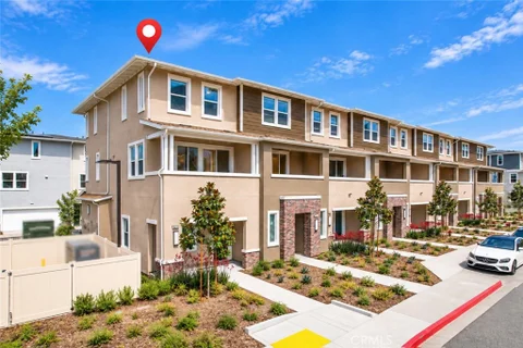 MLS: AR26198257