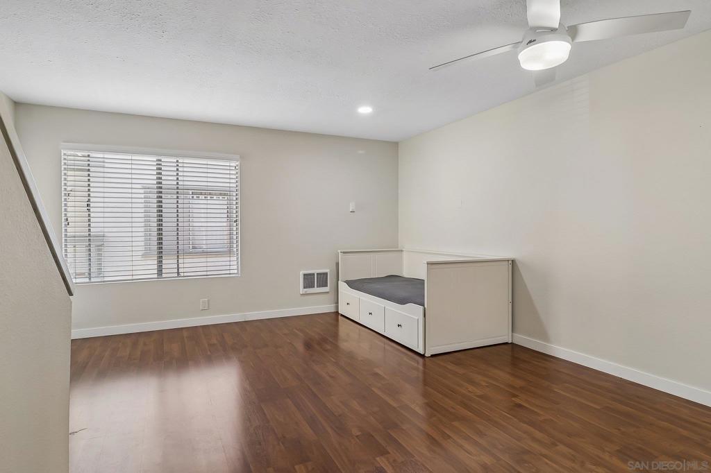 7049 Park Mesa 88