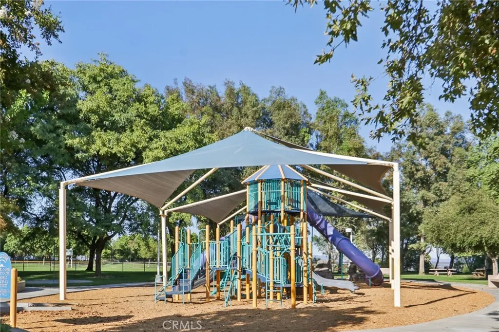 Stevenson Ranch, California 91381, United States, 4 Bedrooms Bedrooms, ,3 BathroomsBathrooms,Residential,Active,203455