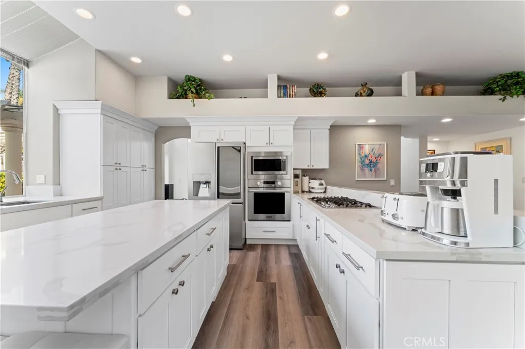 Stevenson Ranch, California 91381, United States, 4 Bedrooms Bedrooms, ,3 BathroomsBathrooms,Residential,Active,203455