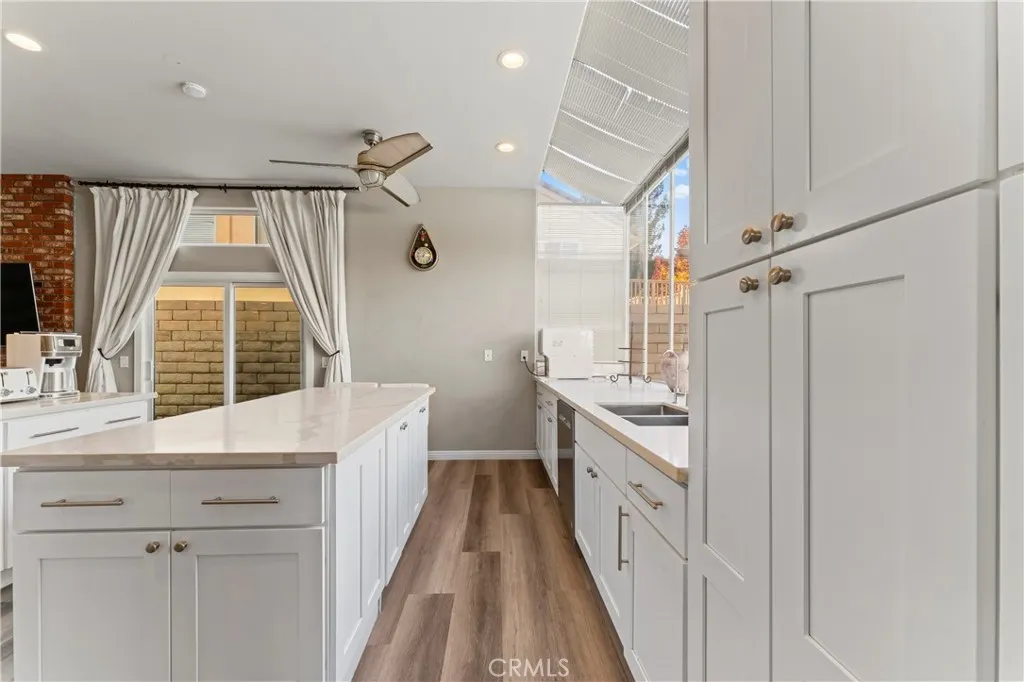 Stevenson Ranch, California 91381, United States, 4 Bedrooms Bedrooms, ,3 BathroomsBathrooms,Residential,Active,203455