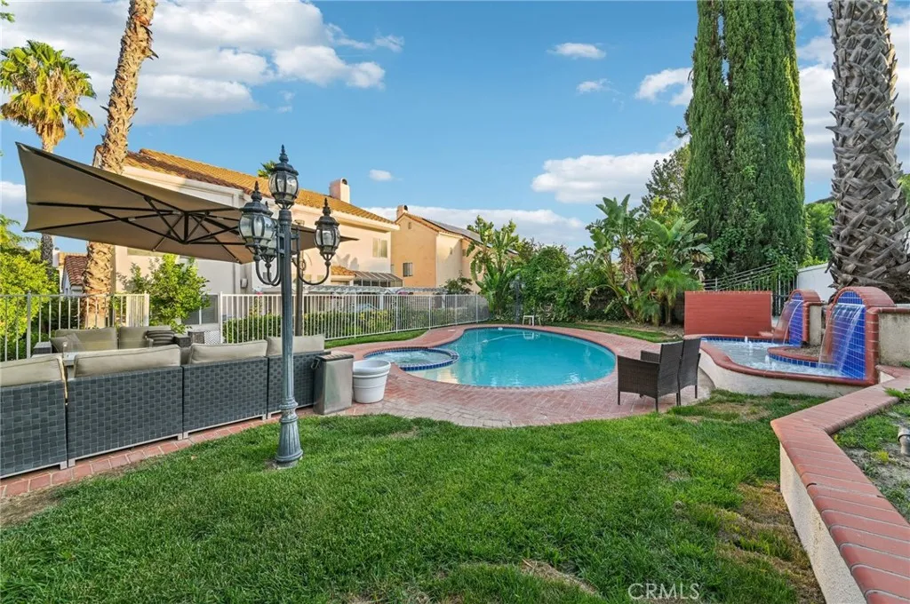 Stevenson Ranch, California 91381, United States, 4 Bedrooms Bedrooms, ,3 BathroomsBathrooms,Residential,Active,203455