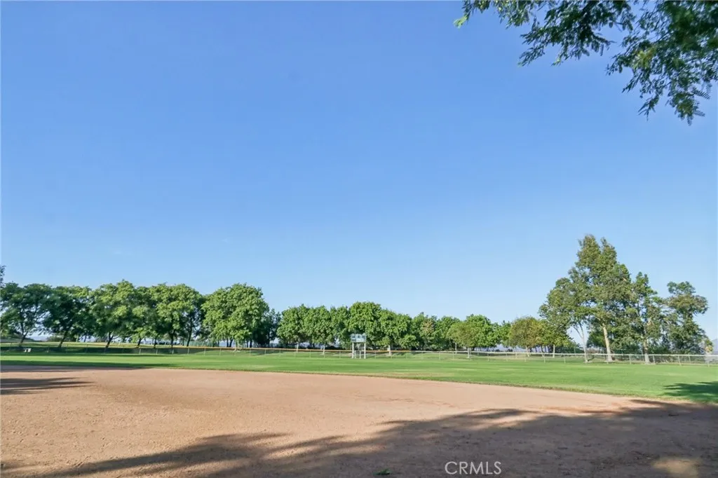 Stevenson Ranch, California 91381, United States, 4 Bedrooms Bedrooms, ,3 BathroomsBathrooms,Residential,Active,203455