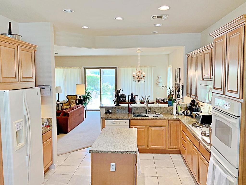 Sun City Shadow Hills (30921) - Residential