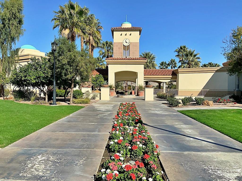 Sun City Shadow Hills (30921) - Residential