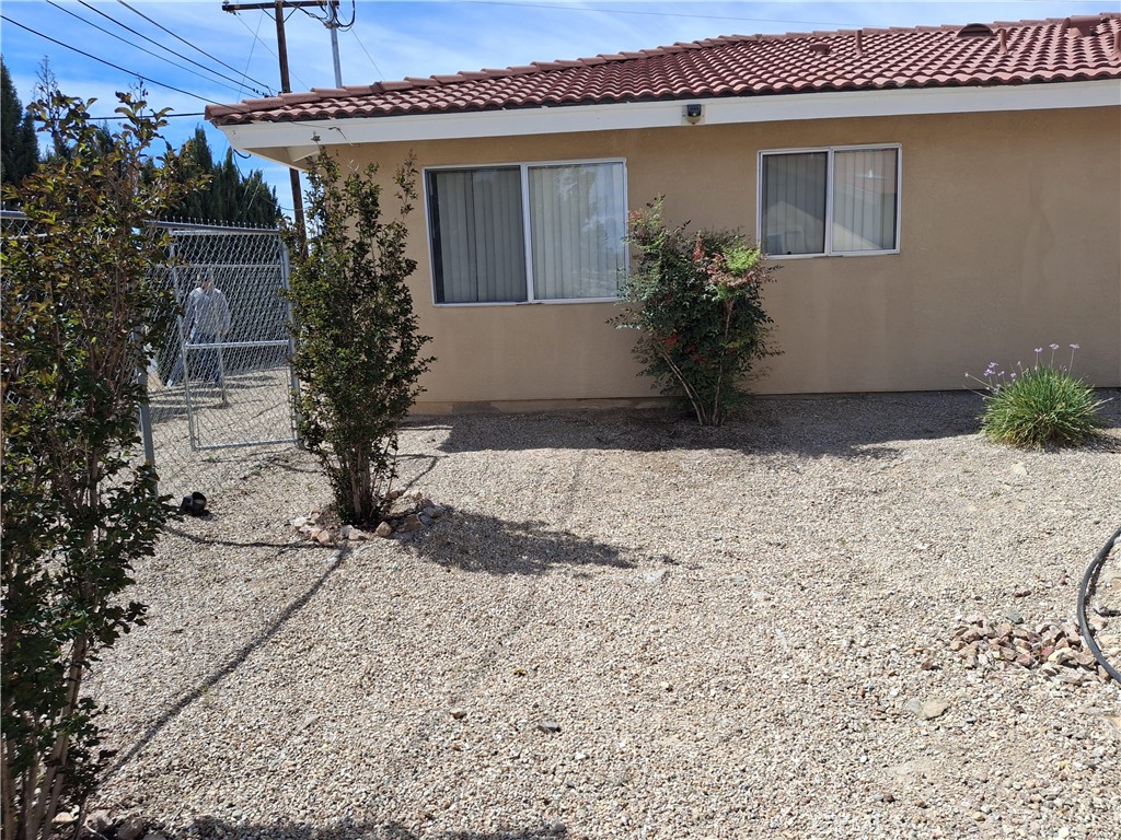 6873 Warren Vista