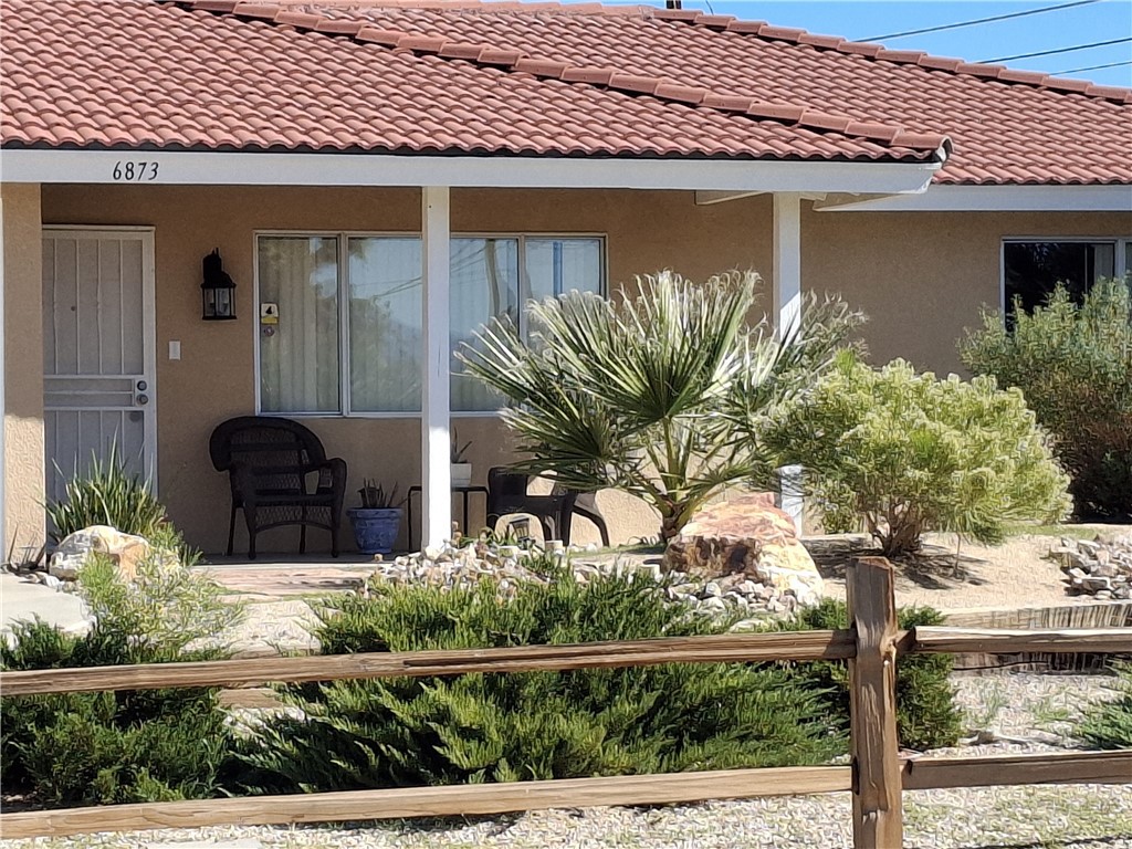 6873 Warren Vista
