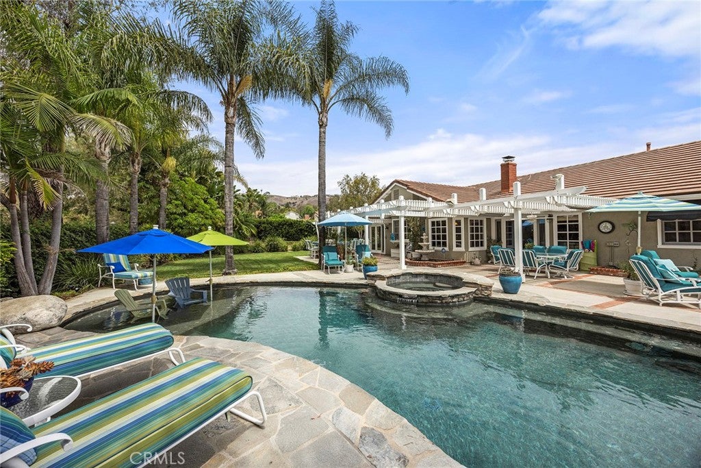 5329 Brentwood
