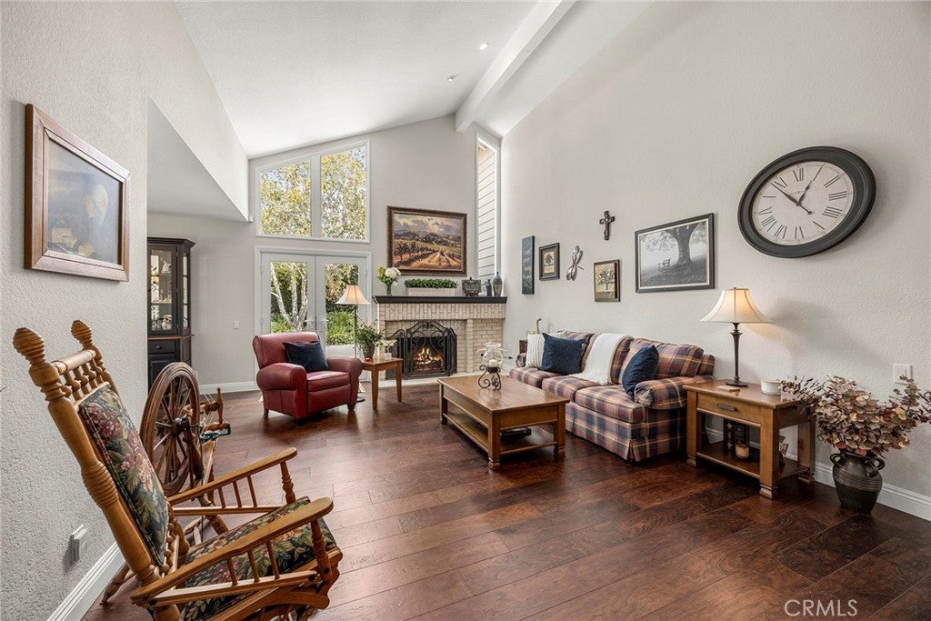 5329 Brentwood