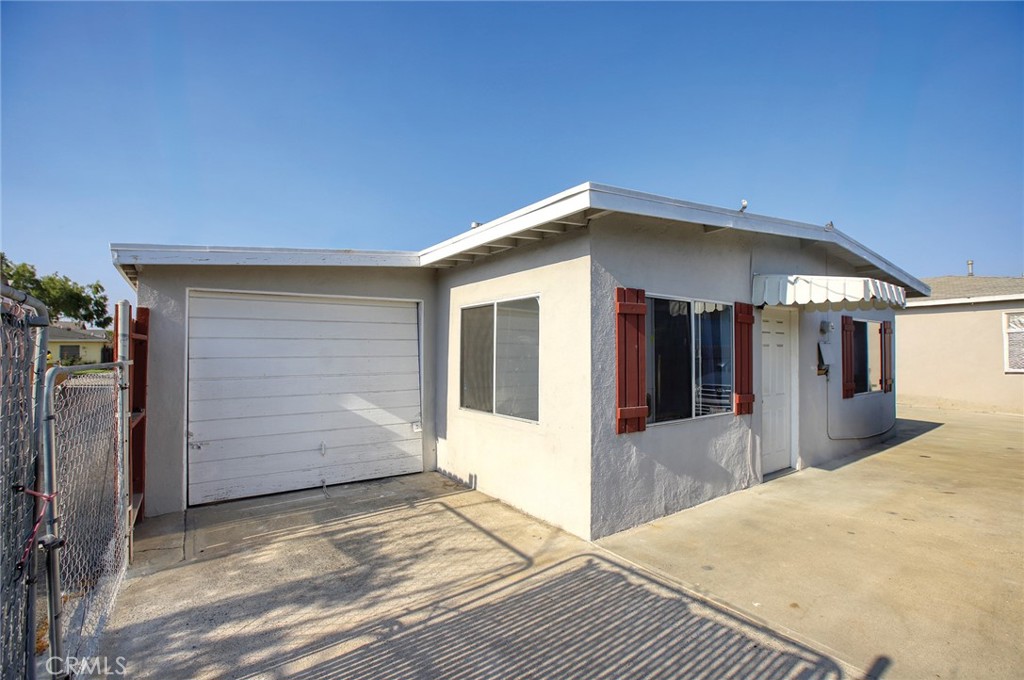 14909 Grevillea Avenue