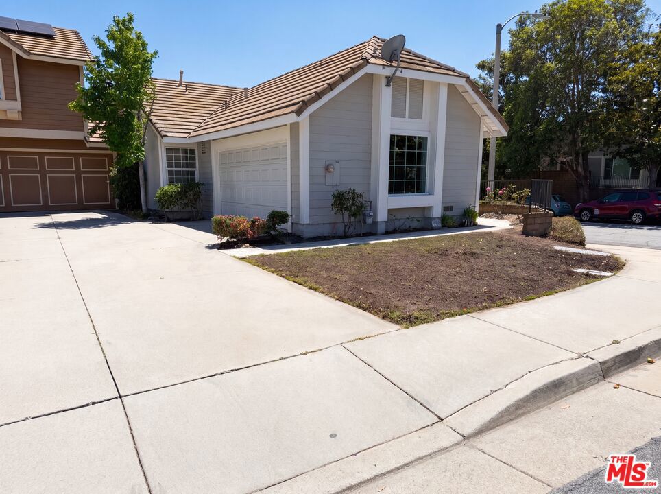 12305 Daisy Court