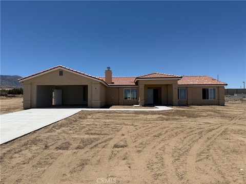 9570 Mescalero Road Phelan CA 92371