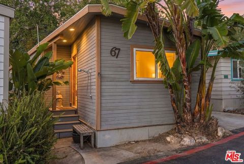 Photo of 67 Paradise Cove, Malibu, CA 90265 (MLS # 26657089)