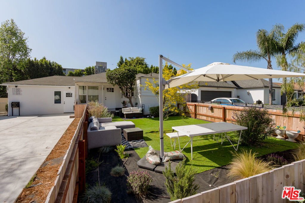 11322 Bessemer Street