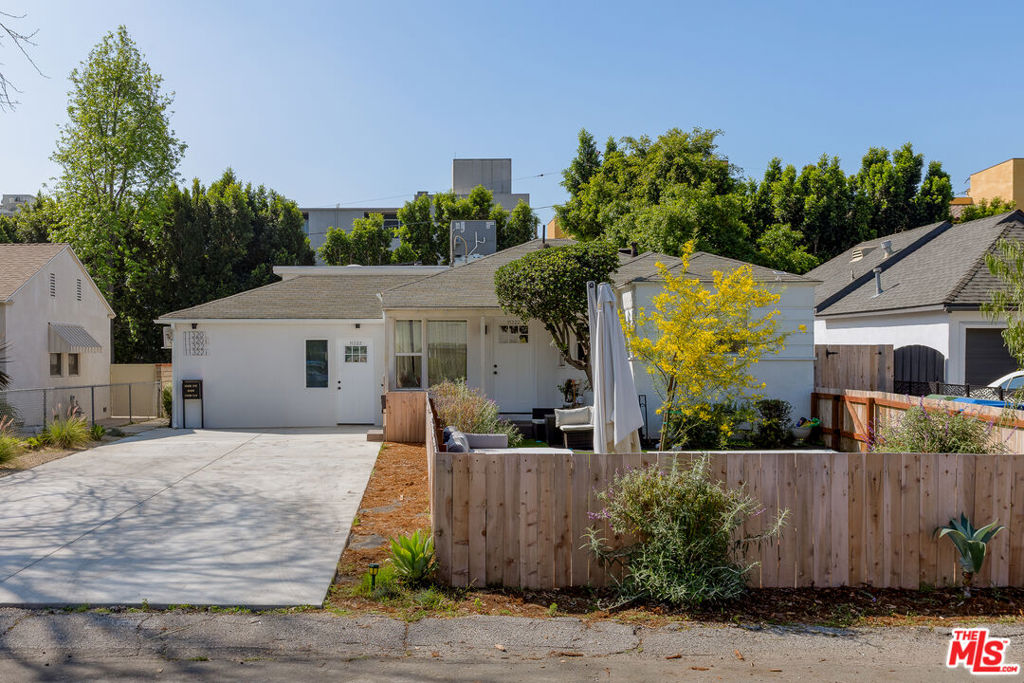 11322 Bessemer Street