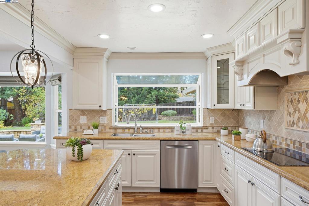 SYCAMORE HOMES - Residential