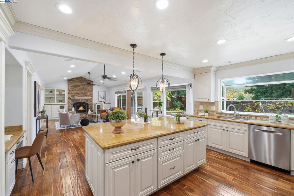 SYCAMORE HOMES - Residential