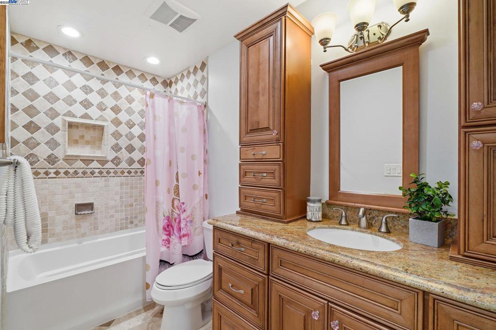 SYCAMORE HOMES - Residential