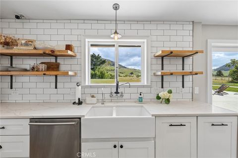 Tiny photo for 250 Oconnor Way, San Luis Obispo, CA 93405 (MLS # PI26090898)