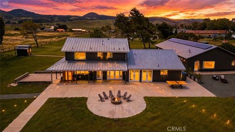 Tiny photo for 250 Oconnor Way, San Luis Obispo, CA 93405 (MLS # PI26090898)