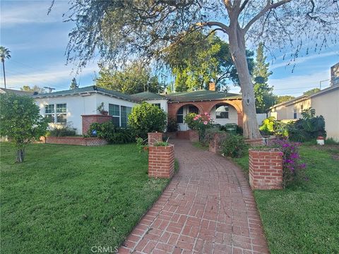 Photo of 18745 Sunburst Street, Northridge, CA 91324 (MLS # SR26087786)