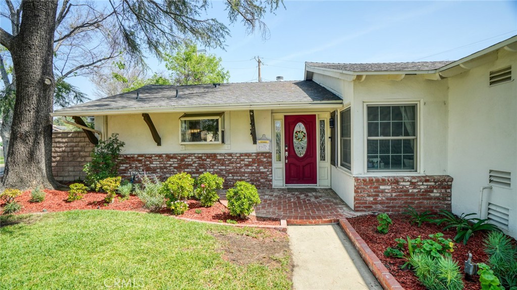 11426 Collett Avenue