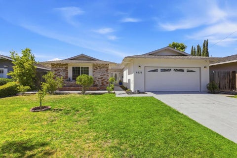 Photo of 6032 Salida Del Sol, San Jose, CA 95123 (MLS # ML82050438)