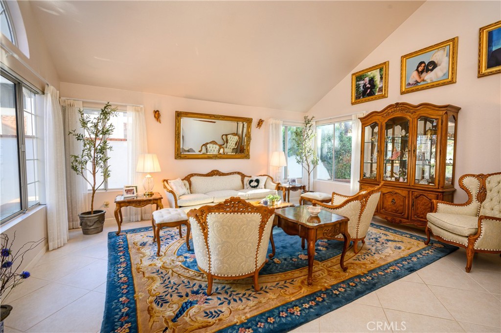 23799 Via De Gema Linda