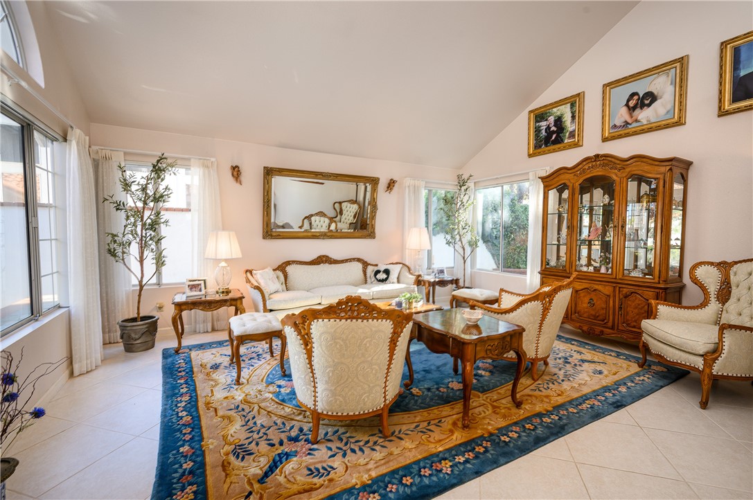 23799 Via De Gema Linda