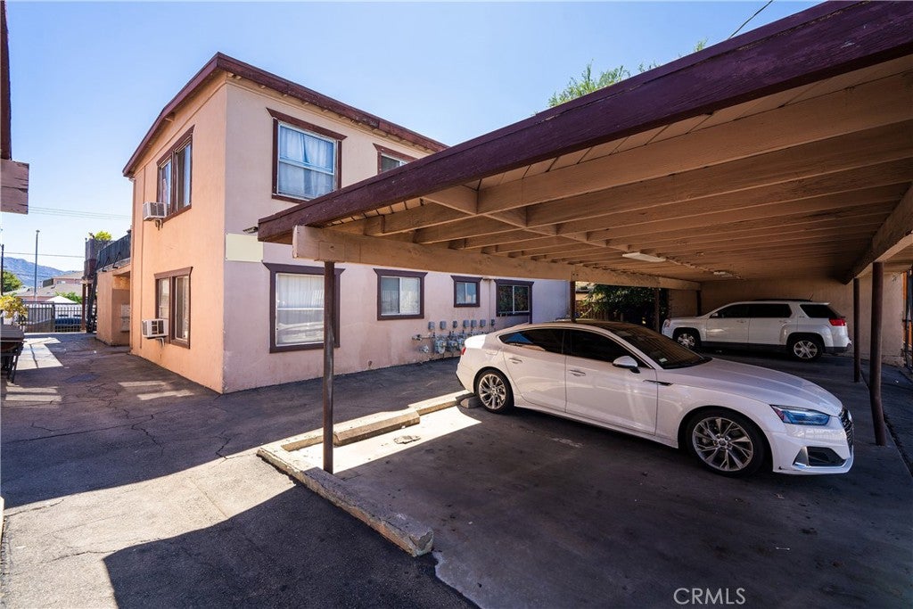 Properties 4 7301 Vineland